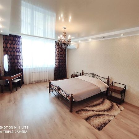 Panoramic View Lux Apartment On Metro Osokorky Kiew Exterior foto