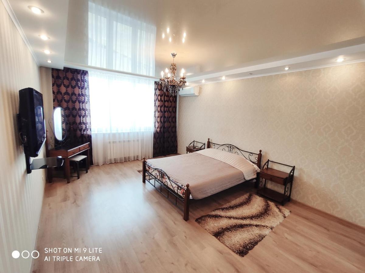 Panoramic View Lux Apartment On Metro Osokorky Kiew Exterior foto
