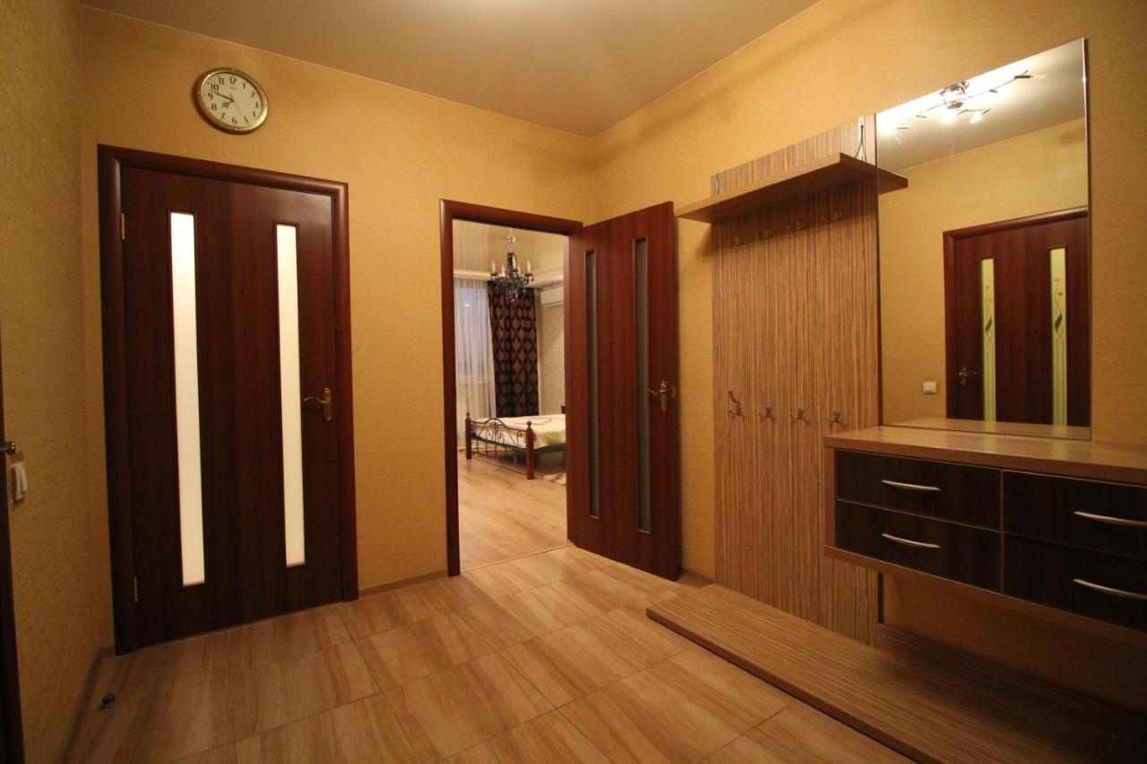 Panoramic View Lux Apartment On Metro Osokorky Kiew Exterior foto