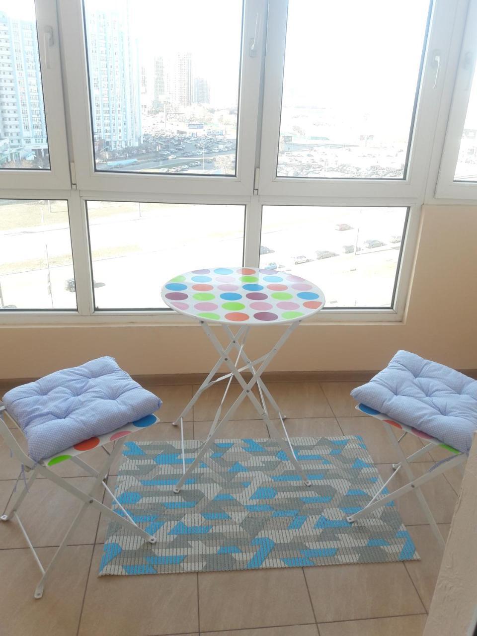 Panoramic View Lux Apartment On Metro Osokorky Kiew Exterior foto